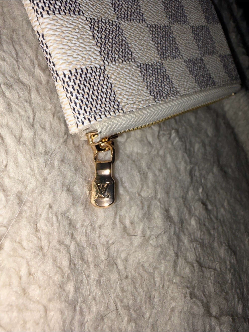 Checkered Coin Pouch - Picture 3 of 5